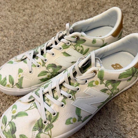 New Balance 210 - Floral - Picture 3 of 4
